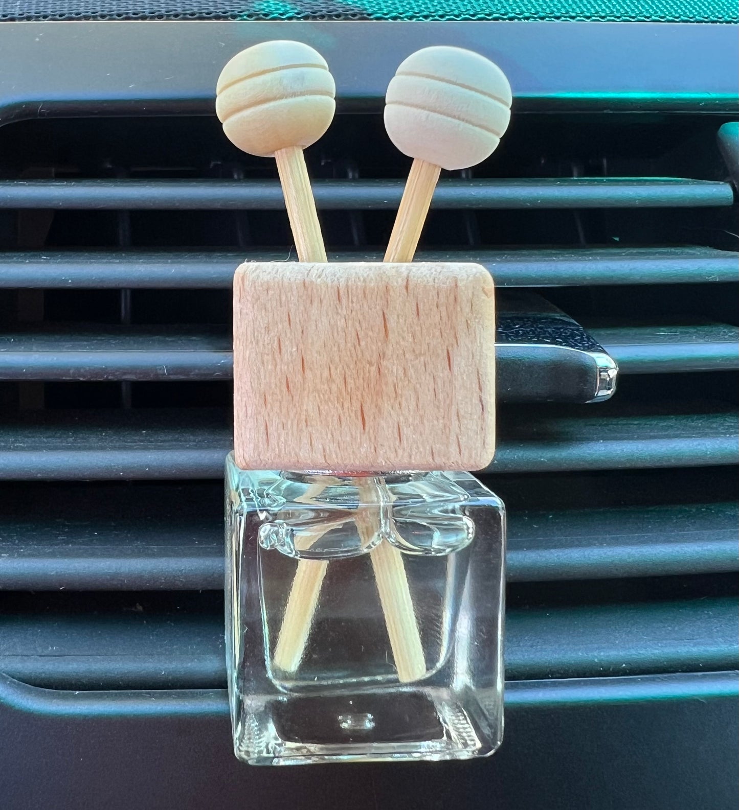 Car Diffuser Clip On